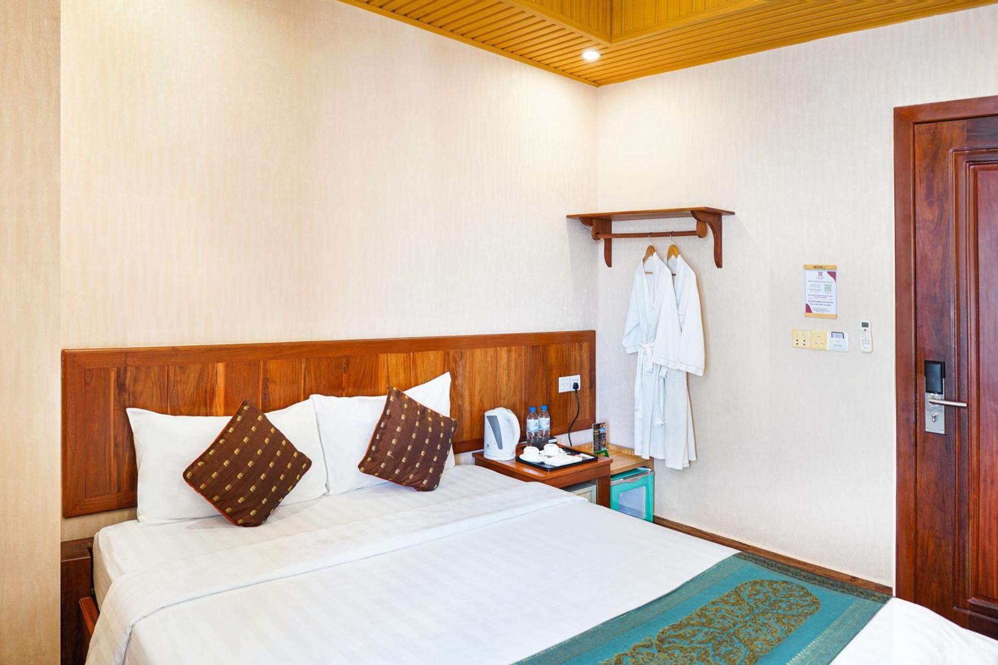 Phuminh Hotel Riverside Phnom Penh Dış mekan fotoğraf