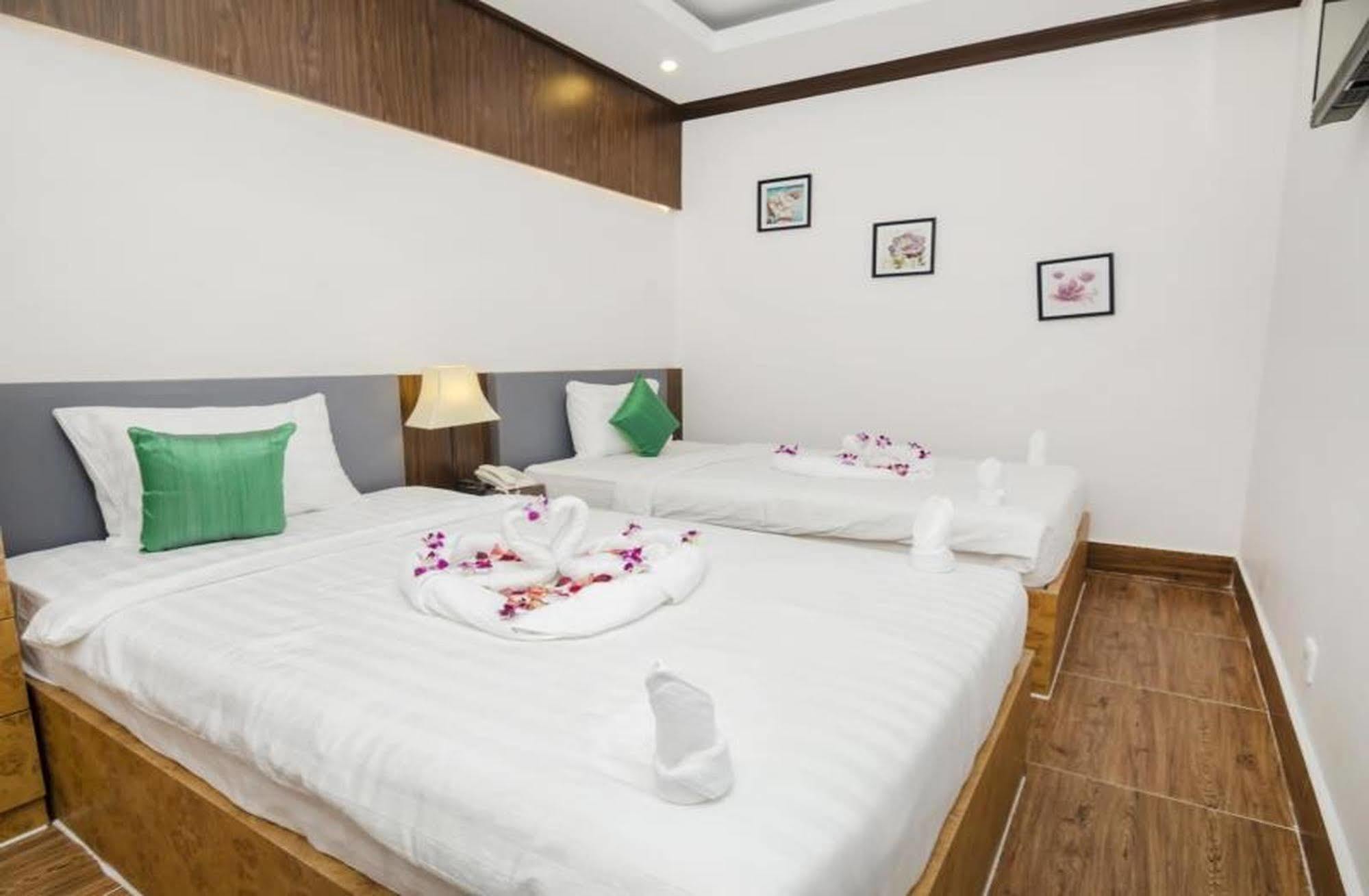 Phuminh Hotel Riverside Phnom Penh Dış mekan fotoğraf